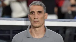 Juan Pablo Vojvoda técnico do Santos durante partida contra o Flamengo - Foto: Thiago Ribeiro/AGIF