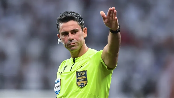 Flávio Rodrigues de Souza foi escalado para o jogo