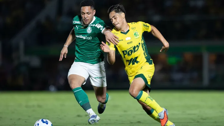 Vitor Roque jogador do Palmeiras durante partida contra o Mirassol - Foto: Joisel Amaral/AGIF