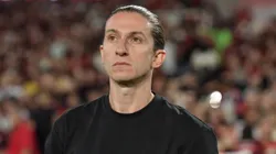 RJ - RIO DE JANEIRO - 09/11/2025 - BRASILEIRO A 2025, FLAMENGO X SANTOS - Filipe Luis tecnico do Flamengo durante partida contra o Santos no estadio Maracana pelo campeonato Brasileiro A 2025. Foto: Thiago Ribeiro/AGIF
