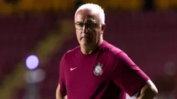 Dorival Júnior se posiciona sobre ausência de Garro no clássico
