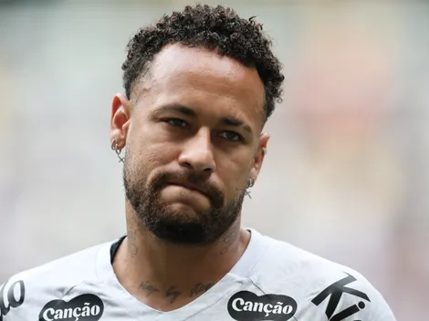 Neymar acumula mais cartões do que gols pelo Santos em 2025