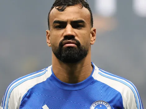Fabrício Bruno, do Cruzeiro, faz elogios a Fábio após empate