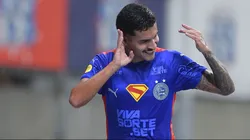 BA - SALVADOR - 19/10/2025 - BRASILEIRO A 2025, BAHIA X GREMIO - Rodrigo Nestor jogador do Bahia comemora seu gol durante partida contra o Gremio no estadio Arena Fonte Nova pelo campeonato Brasileiro A 2025. Foto: Jhony Pinho/AGIF