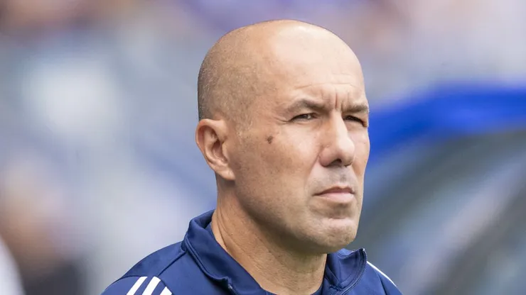 Leonardo Jardim durante jogo no Mineirão.