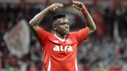 RS - PORTO ALEGRE - 30/07/2025 - COPA DO BRASIL 2025, INTERNACIONAL X FLUMINENSE - Johan Carbonero jogador do Internacional comemora seu gol durante partida contra o Fluminense no estadio Beira-Rio pelo campeonato Copa Do Brasil 2025. Foto: Lucas Gabriel Cardoso/AGIF