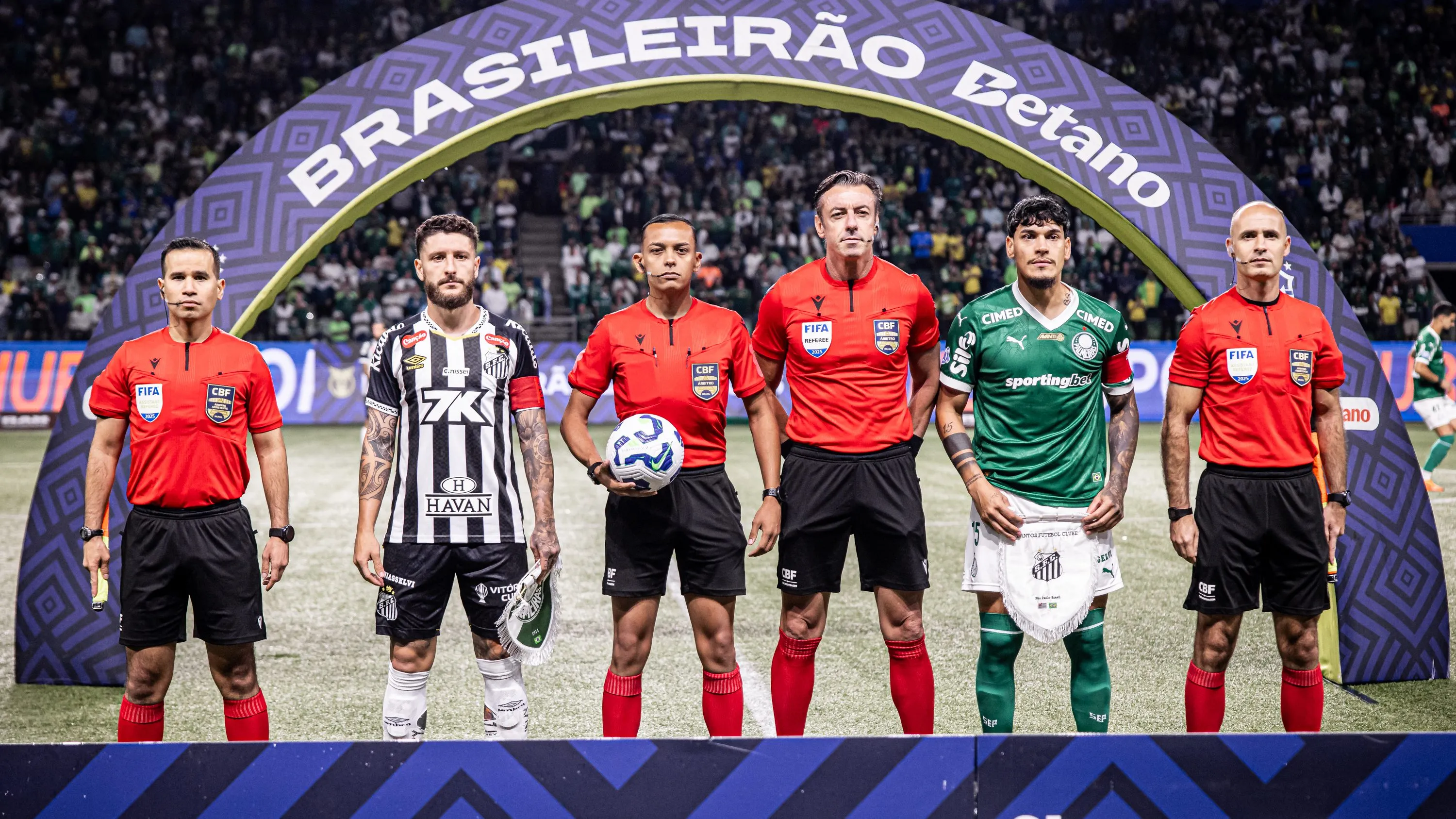 Santos x Palmeiras se enfrentam pelo Brasileirão. Foto: Raul Baretta/ Santos FC