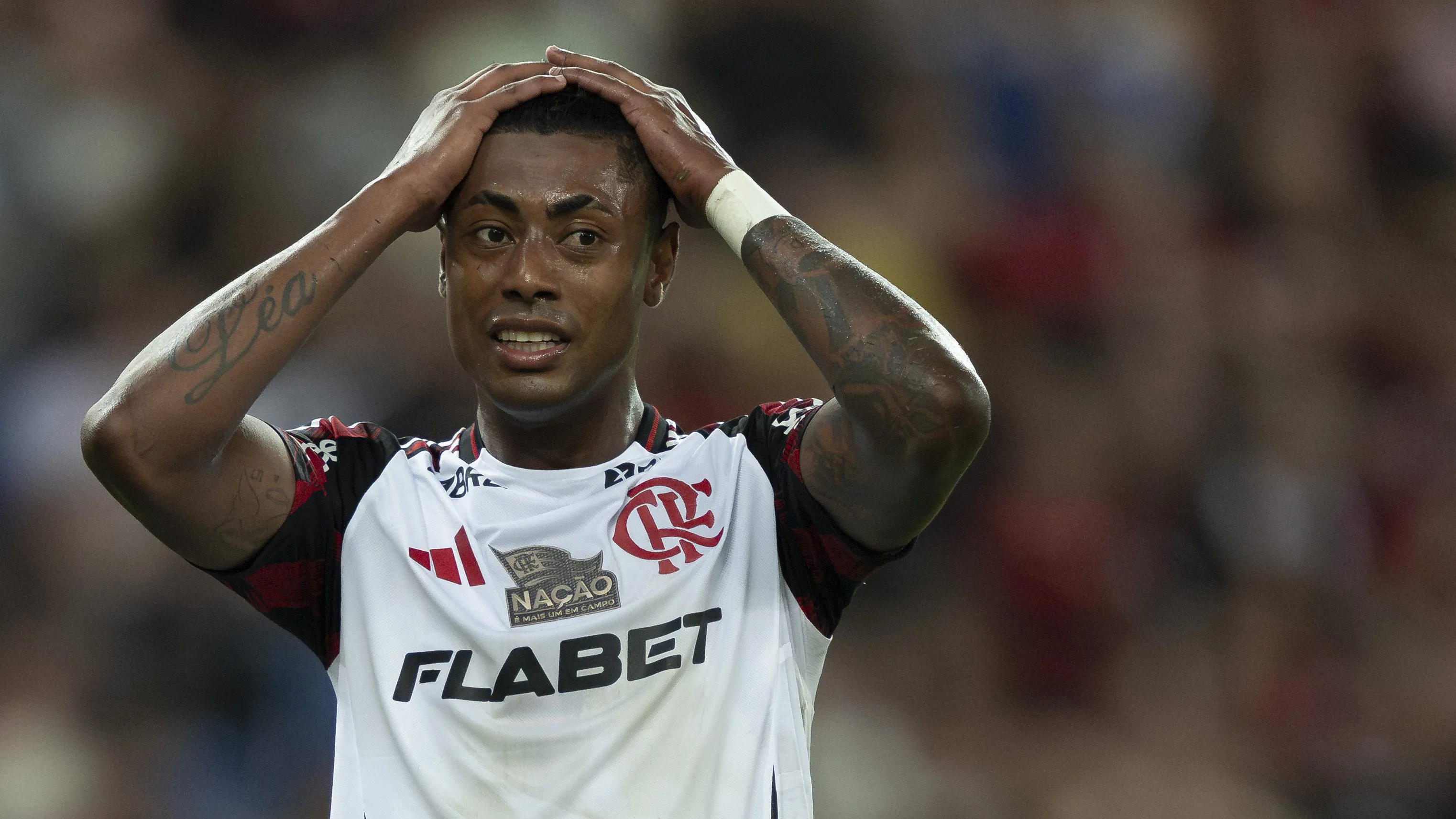 Bruno Henrique em campo pelo Flamengo. Foto: Jorge Rodrigues/AGIF