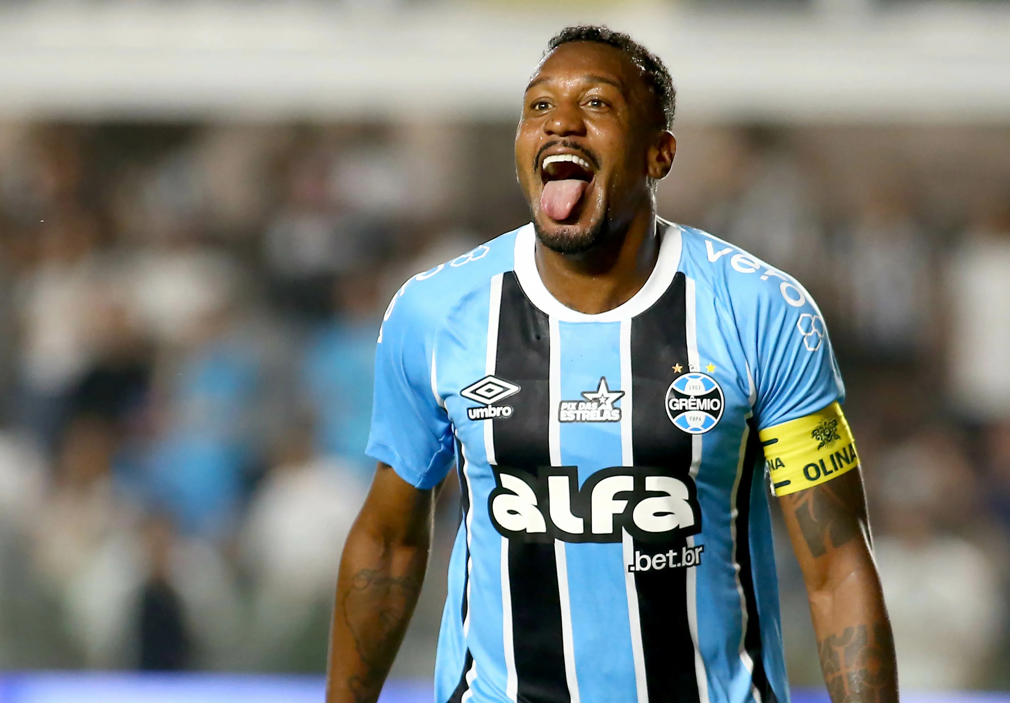 Edenilson é titular absoluto do Grêmio nesta reta final do Brasileirão Betano – Foto: Mauricio De Souza/AGIF