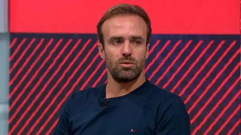 Roger Flores, comentarista da Sport TV falando sobre Neymar (Foto: Reprodução/Sport TV)