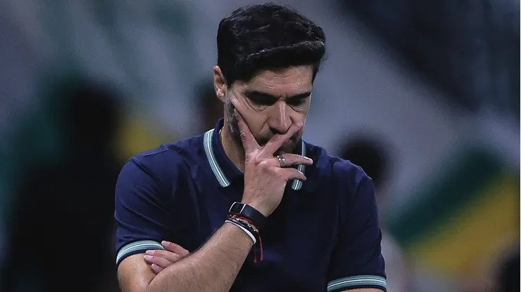 Abel Ferreira tem aproveitamento de menos de 30% contra times do G6 em sua passagem pelo Palmeiras.
