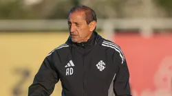 Ramón Díaz em treino do no CT Parque Gigante