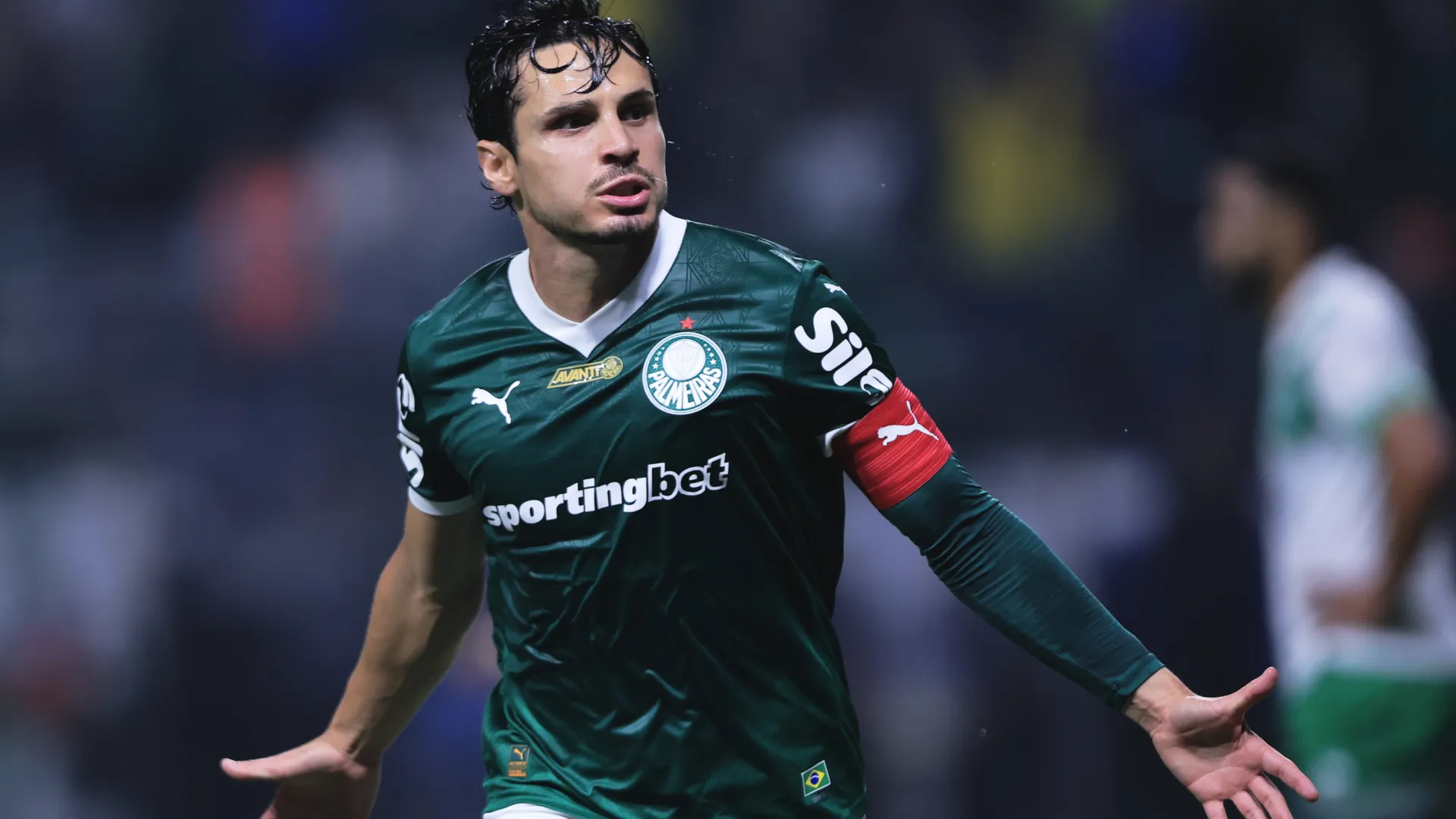 Raphael Veiga comemorando pelo Palmeiras – Foto: Ettore Chiereguini/AGIF