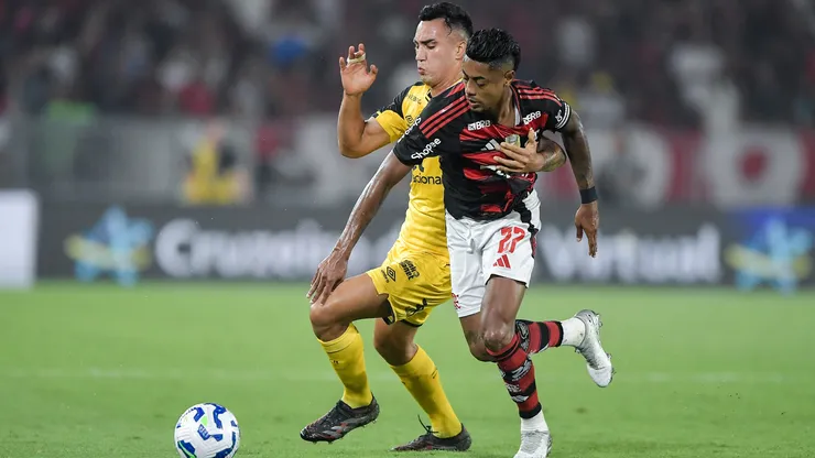 Flamengo tem mais vitórias que o Sport no histórico do confronto - Foto: Thiago Ribeiro/AGIF
