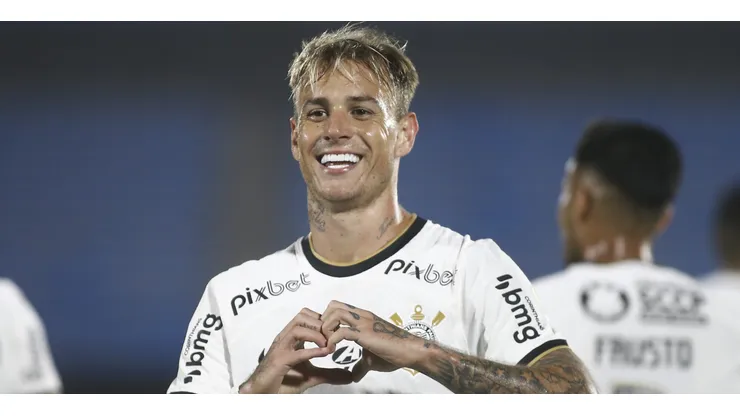 Róger Guedes comemorando gol pelo Corinthians. (Photo by Ernesto Ryan/Getty Images)