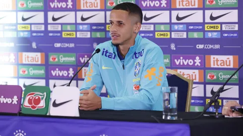 Luciano Juba em coletiva. Foto: Rafael Ribeiro/CBF