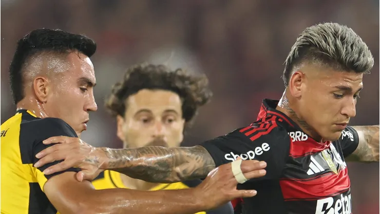 Carrascal, meia-atacante do Flamengo em partida pelo campeonato brasileiro (Foto: Lucas Figueiredo/Getty Images)