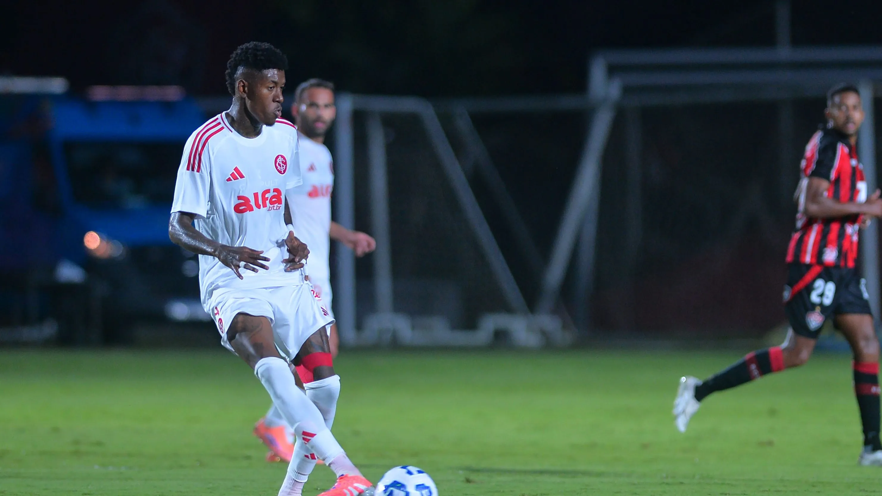 Vitão pelo Internacional. Foto: Walmir Cirne/AGIF