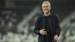 RJ - RIO DE JANEIRO - 27/06/2023 - LUIS CASTRO, TECNICO DO BOTAFOGO - Luis Castro, tecnico do Botafogo, no Engenhao, na temporadas de 2022 e 2023. Durante Foto: Jorge Rodrigues/AGIF