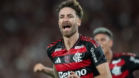 Zagueiro Léo Pereira vem se destacando no Flamengo - Foto: Thiago Ribeiro/AGIF