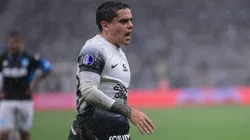 SP - SAO PAULO - 24/10/2024 - COPA SUL-AMERICANA 2024, CORINTHIANS X RACING - Fagner jogador do Corinthians durante partida contra o Racing no estadio Arena Corinthians pelo campeonato Copa Sul-Americana 2024. Foto: Ettore Chiereguini/AGIF