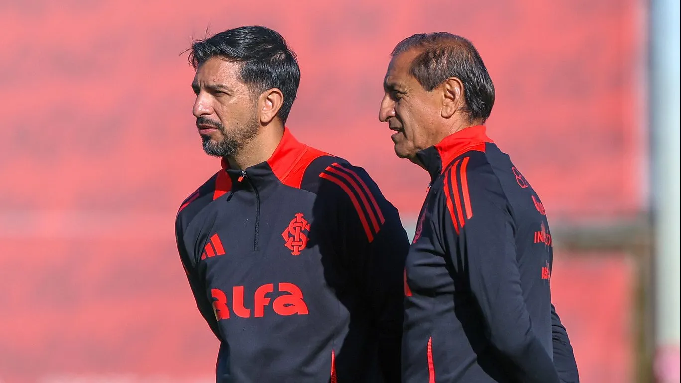 Emiliano e Ramón Díaz trabalham por mudanças na postura do Colorado – Foto Ricardo Duarte/Internacional
