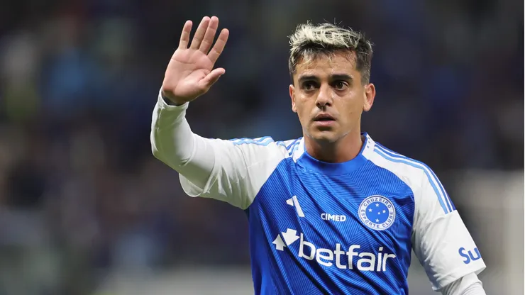 Fagner jogador do Cruzeiro durante partida contra o CRB - Foto: Gilson Lobo/AGIF