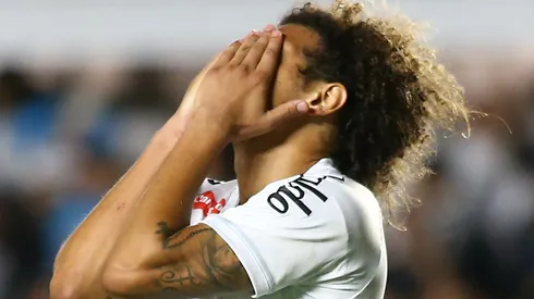 Santos de Willian Arão foi derrotado pelo Vitória em plena Vila Belmiro