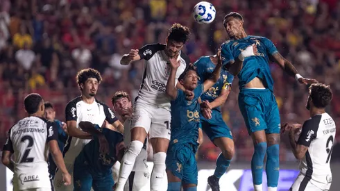 Derik Lacerda, que jogou no Sport, interessa ao Tricolor Gaúcho - Foto: Foto: Rafael Vieira/AGIF