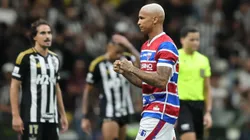 Partida terminou em 3 a 3 - Foto: Gilson Lobo/AGIF.