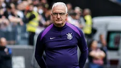 Dorival Jr. técnico do Corinthians durante partida contra o Ceará - Foto: Fabio Giannelli/AGIF