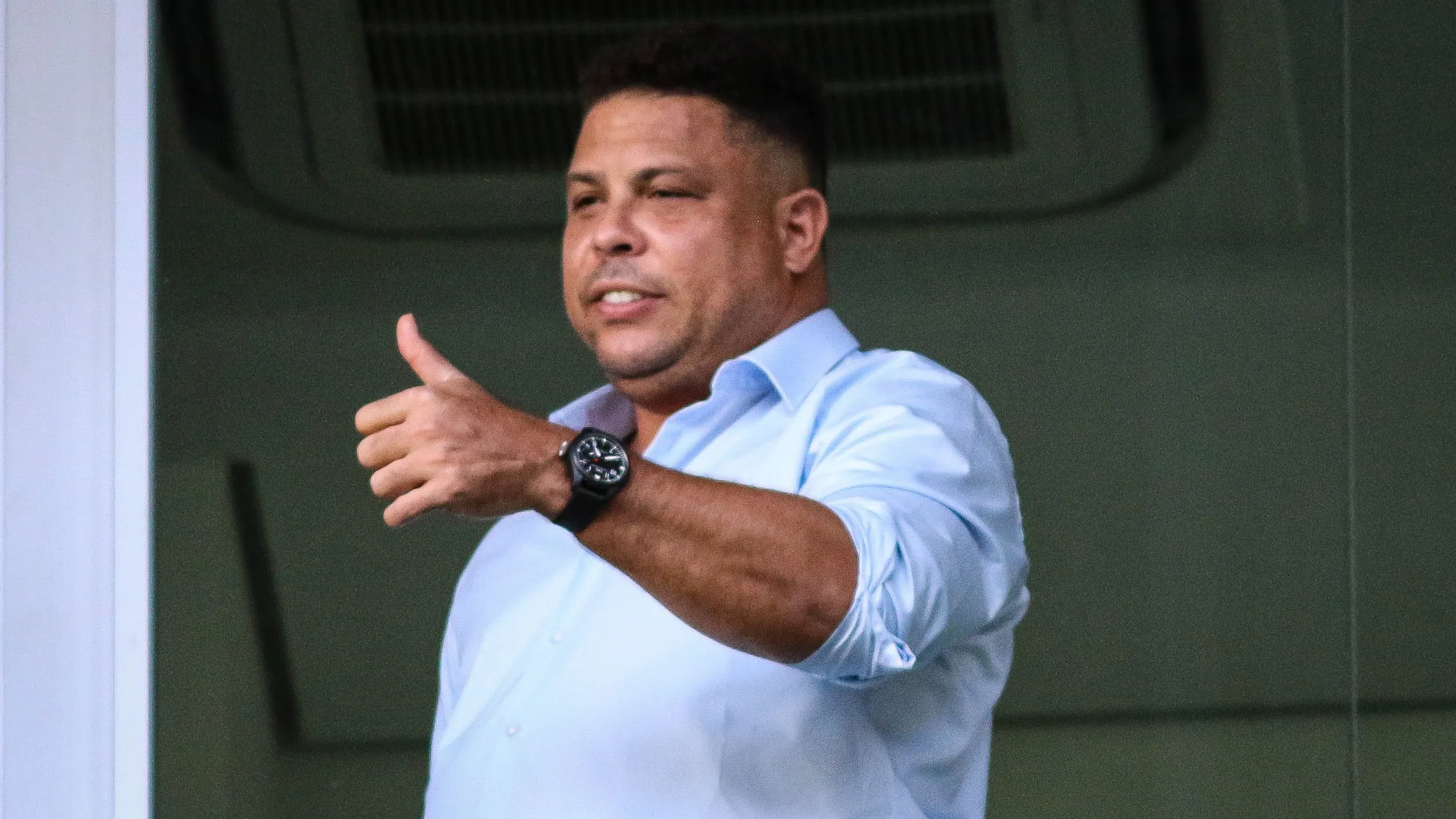Ronaldo Fenômeno abriu o jogo sobre desistência da presidência da CBF – Foto: Fernando Moreno/AGIF