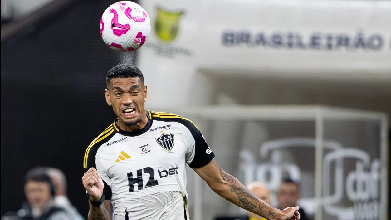 Ruan esteve envolvido no lance polêmico - Foto: Joisel Amaral/AGIF.