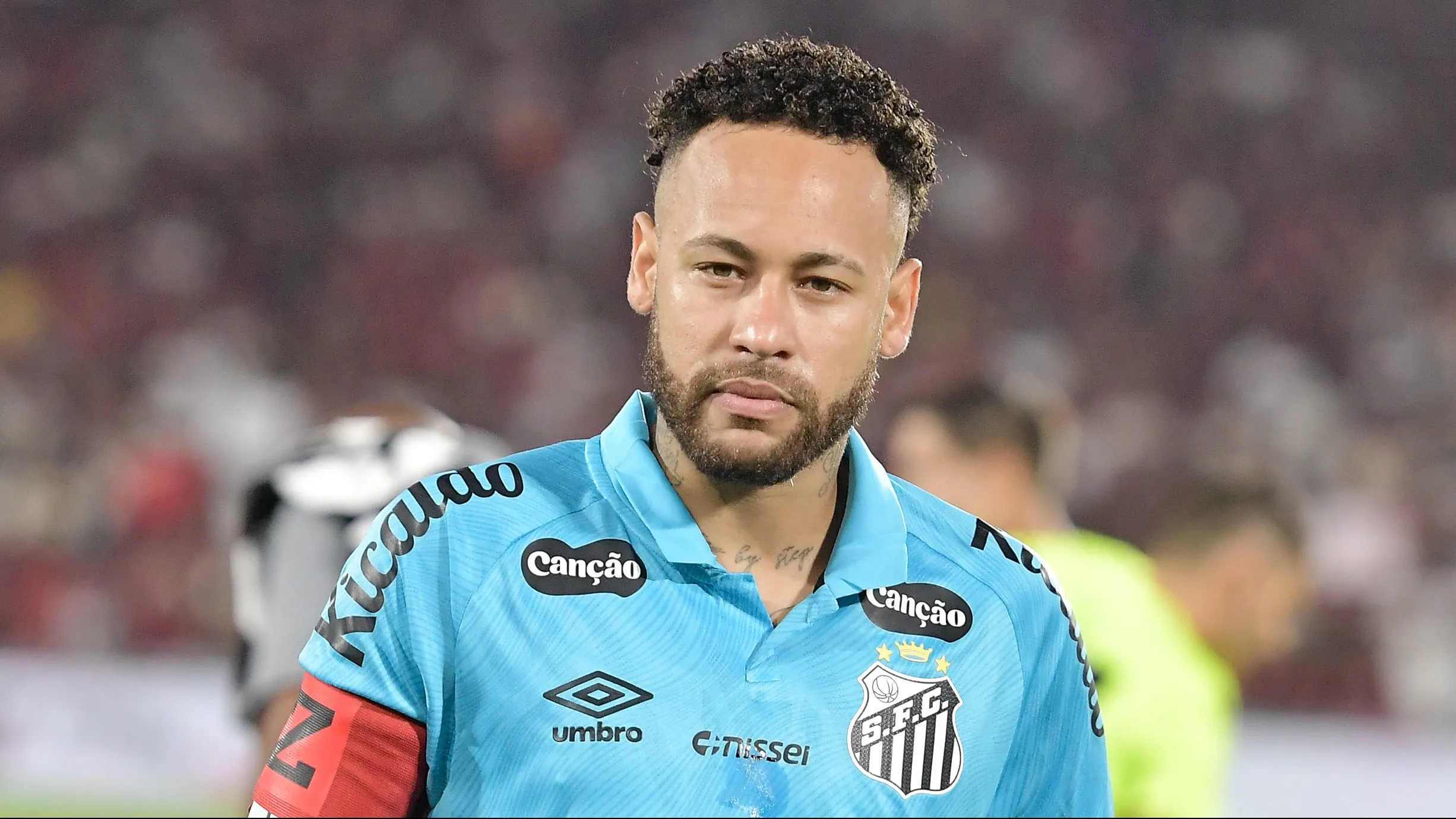 Neymar vem sendo constantemente criticado - Foto: Thiago Ribeiro/AGIF.