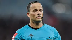 Arbitro de Atlético x Fortaleza. Foto: Thiago Ribeiro/AGIF