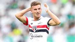 MG - BELO HORIZONTE - 04/02/2024 - SUPERCOPA 2024, PALMEIRAS X SAO PAULO - Galoppo jogador do Sao Paulo lamenta durante partida contra o Palmeiras no estadio Mineirao pelo campeonato Supercopa 2024. Foto: Gilson Lobo/AGIF