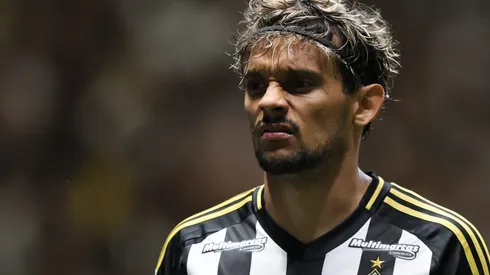 Meio-campista faz grande temporada - Foto: Gilson Lobo/AGIF.