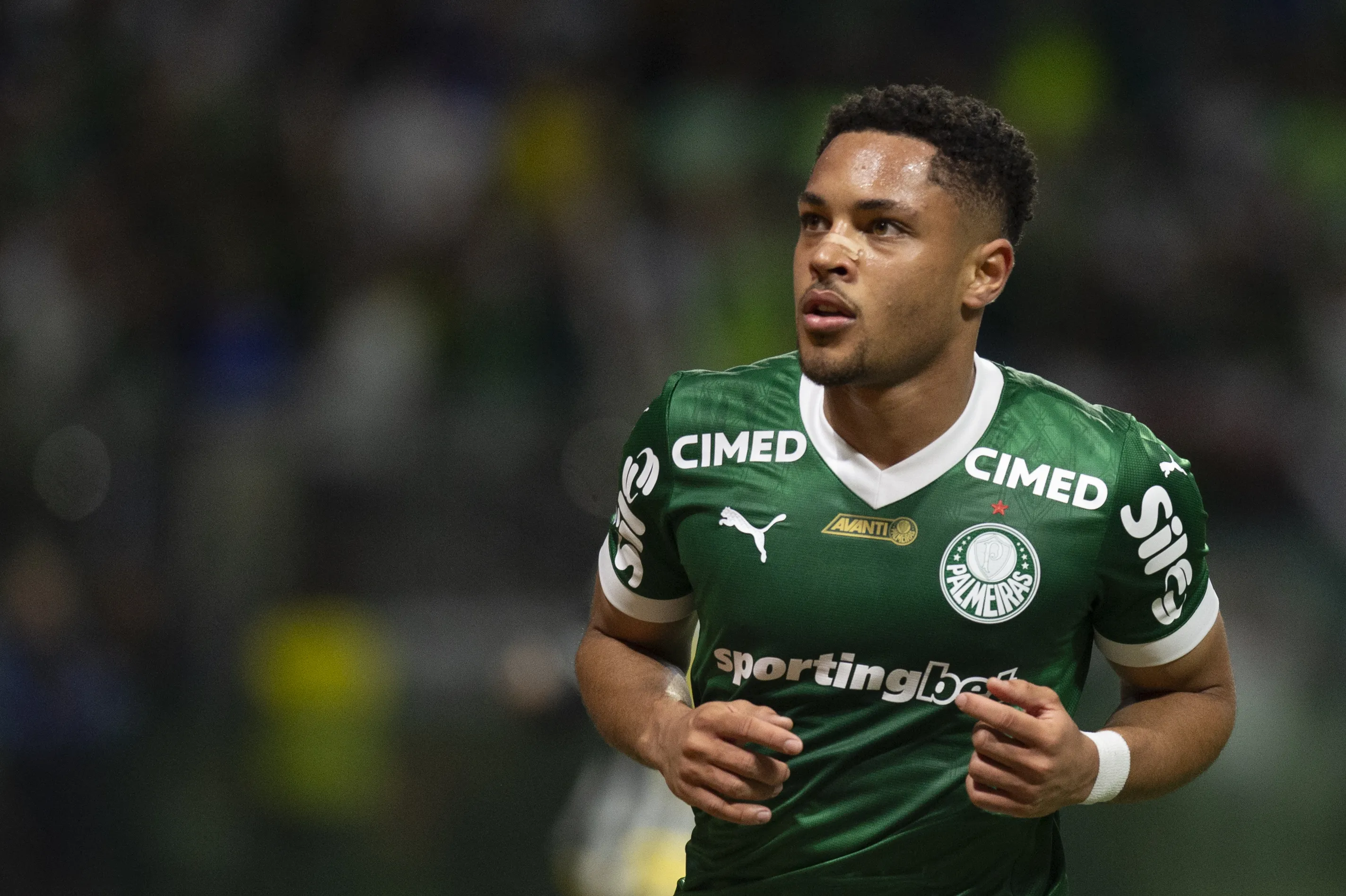 Após absolver Bruno Henrique, STJD vai julgar caso de homofobia de Vitor Roque – Foto: Anderson Romao/AGIF