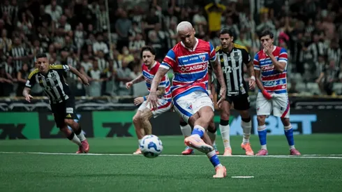 Galo empata em jogo de 6 gols na