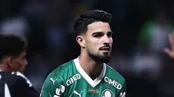 Atacante argentino está pendurados com dois cartões.