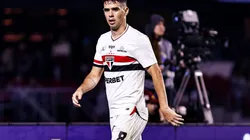 SP - SAO PAULO - 17/05/2025 - BRASILEIRO A 2025, SAO PAULO X GREMIO - Oscar jogador do Sao Paulo durante partida contra o Gremio no estadio Morumbi pelo campeonato Brasileiro A 2025. Foto: Fabio Giannelli/AGIF