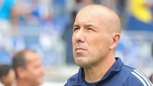 MG - BELO HORIZONTE - 09/11/2025 - BRASILEIRO A 2025, CRUZEIRO X FLUMINENSE - Leonardo Jardim tecnico do Cruzeiro durante partida contra o Fluminense no estadio Mineirao pelo campeonato Brasileiro A 2025. Foto: Gilson Lobo/AGIF