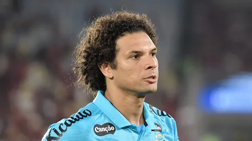 Arão durante partida do Peixe no Maracanã