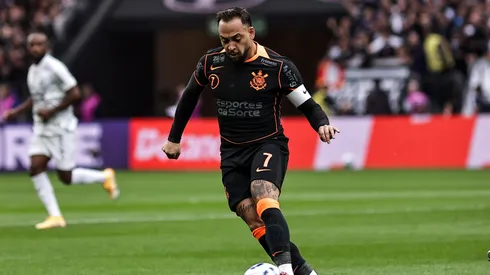 SP - SAO PAULO - 09/11/2025 - BRASILEIRO A 2025, CORINTHIANS X CEARA - Maycon jogador do Corinthians durante partida contra o Ceara no estadio Arena Corinthians pelo campeonato Brasileiro A 2025. Foto: Fabio Giannelli/AGIF