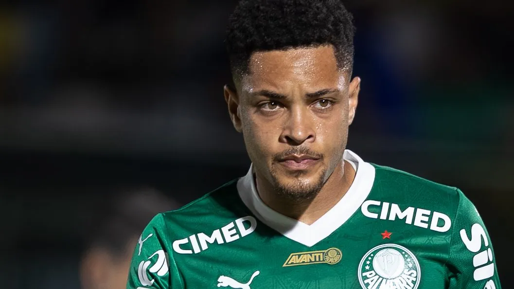 Vitor Roque corre risco de perder a reta final do Brasileirão - Foto: Joisel Amaral/AGIF.