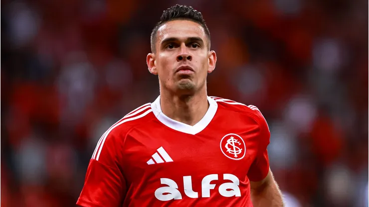 Borré está livre para atuar no Brasileirão