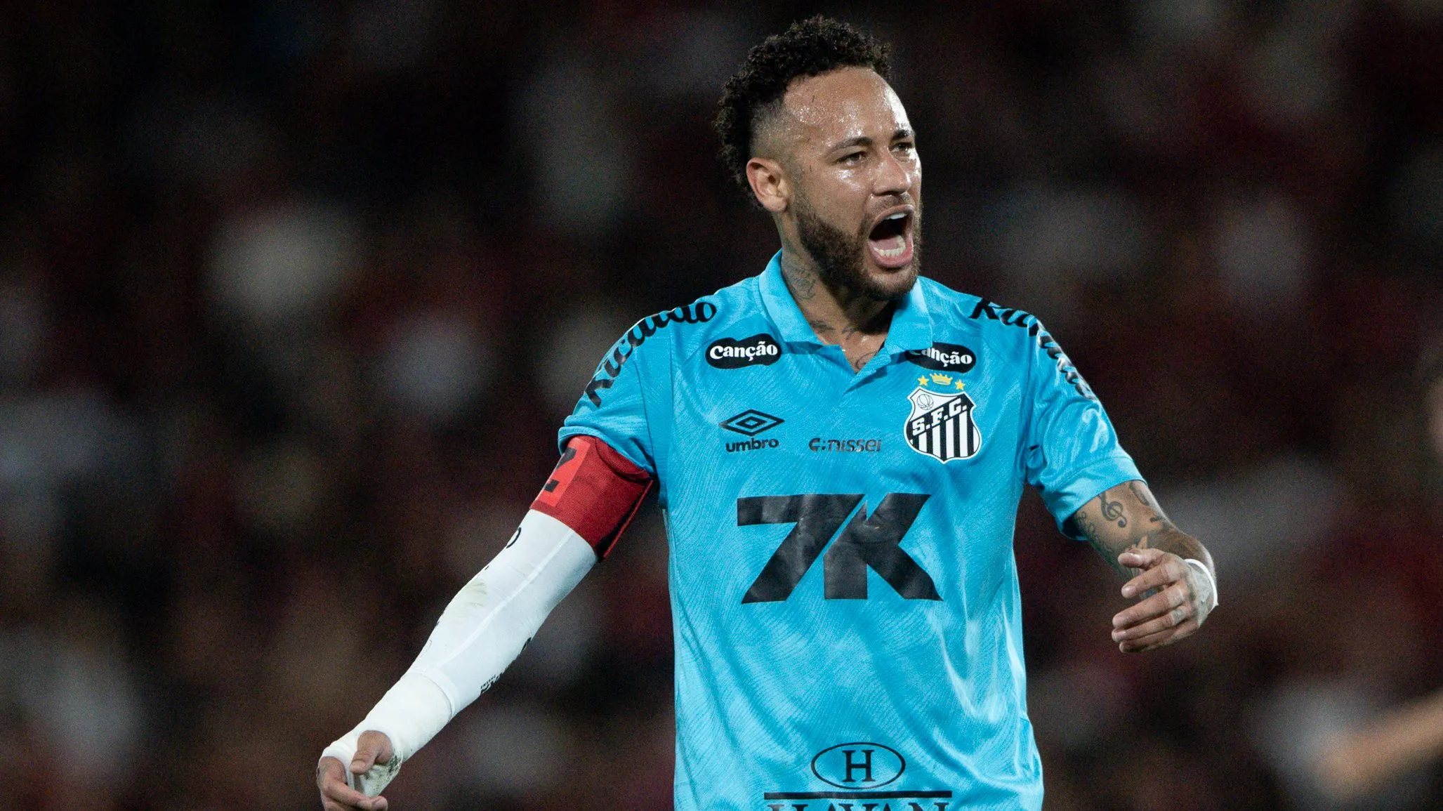 Santos está na briga contra o rebaixamento. Foto: Thiago Ribeiro/AGIF