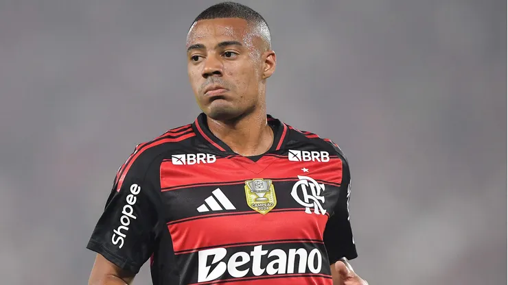 De La Cruz ficou de fora dos relacionados do Mengão - Foto: Thiago Ribeiro/AGIF