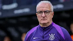 SP - SAO PAULO - 09/11/2025 - BRASILEIRO A 2025, CORINTHIANS X CEARA - Dorival Jr tecnico do Corinthians durante partida contra o Ceara no estadio Arena Corinthians pelo campeonato Brasileiro A 2025. Foto: Fabio Giannelli/AGIF