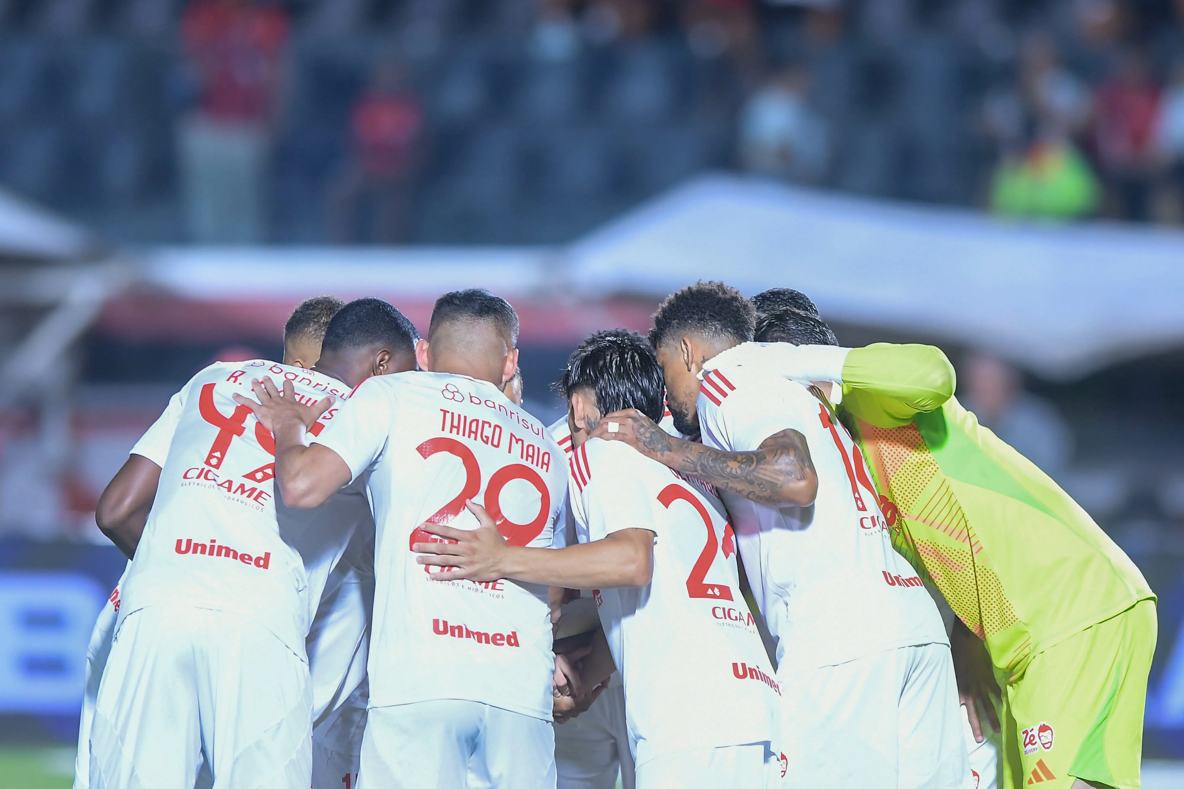 Alan Patrick jogador do Internacional durante partida contra o Vitoria no estadio Barradao pelo campeonato Brasileiro A 2025. Foto: Jhony Pinho/AGIF